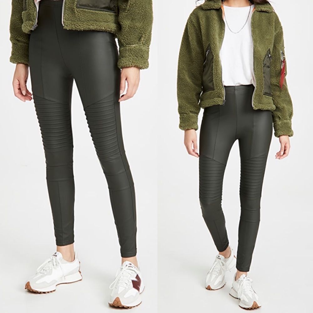 Plush Fleece Lined Liquid Faux Leather Moto Leggings in Army Green L